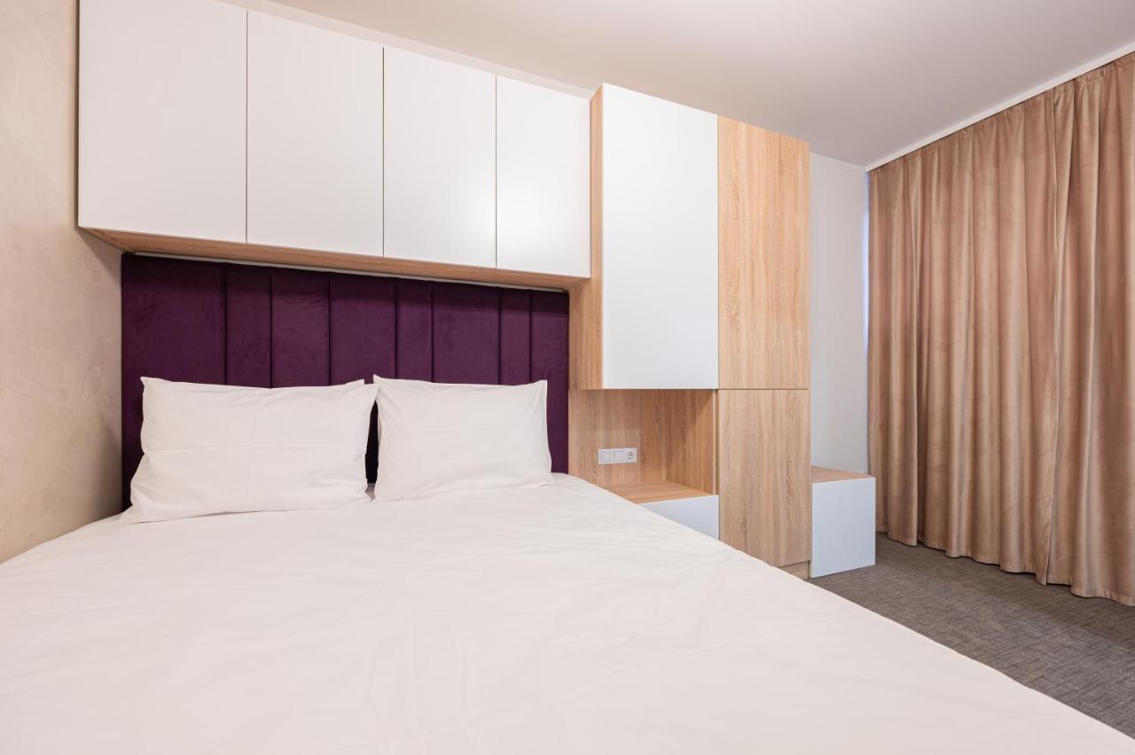 Klia Hotel Sînmartin Kültér fotó