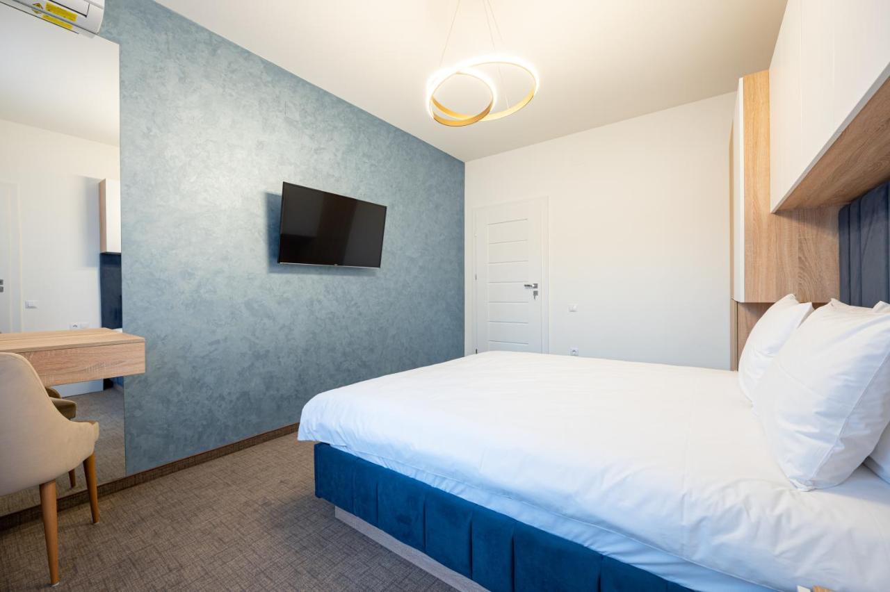 Klia Hotel Sînmartin Kültér fotó